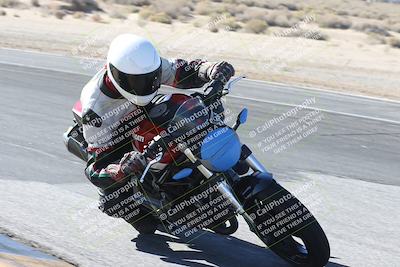 media/Dec-01-2025-Moto Forza (Mon) [[2daa91e15f]]/3-Beginner Group/Session 3 (Turn 16 Inside)/